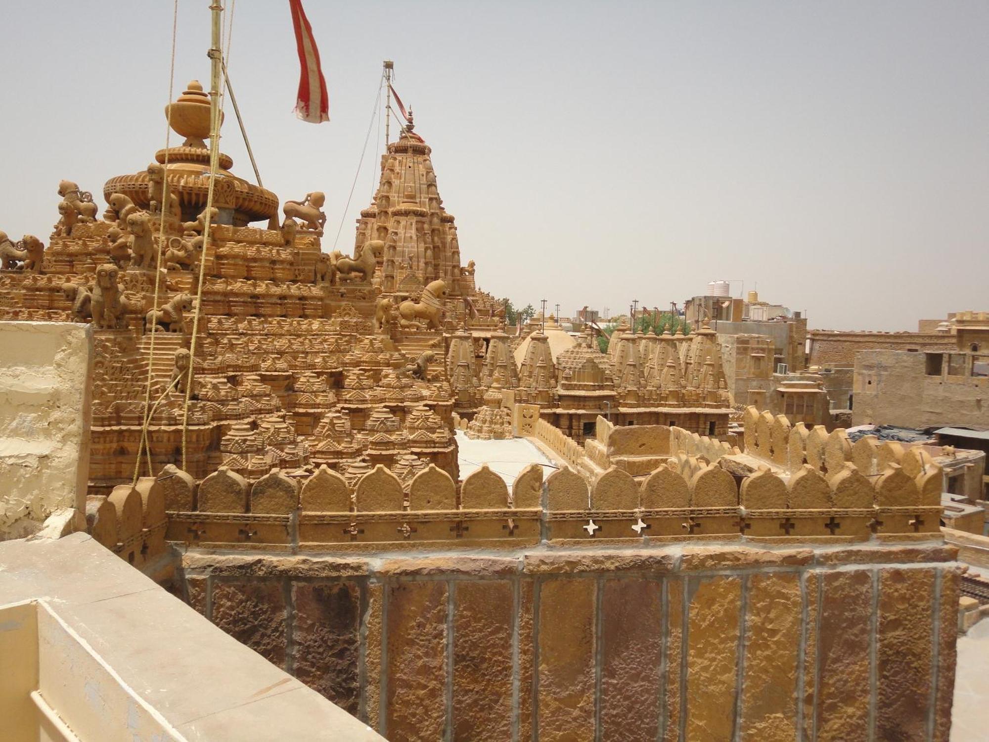 Hotel Temple View Jaisalmer Bagian luar foto