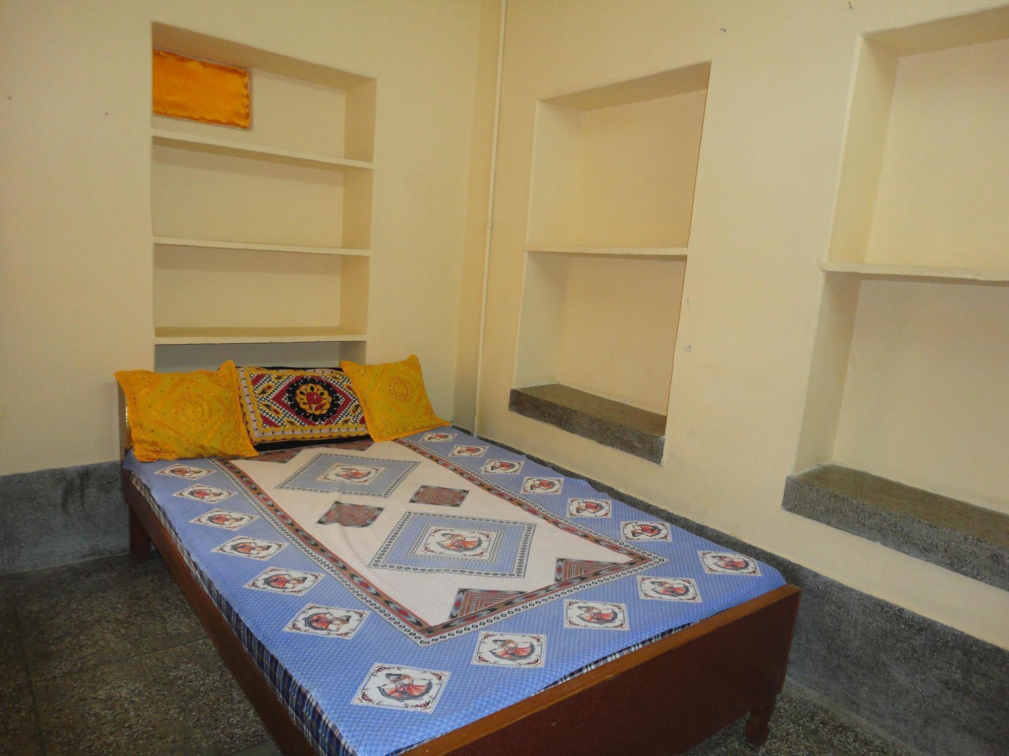 Hotel Temple View Jaisalmer Bagian luar foto