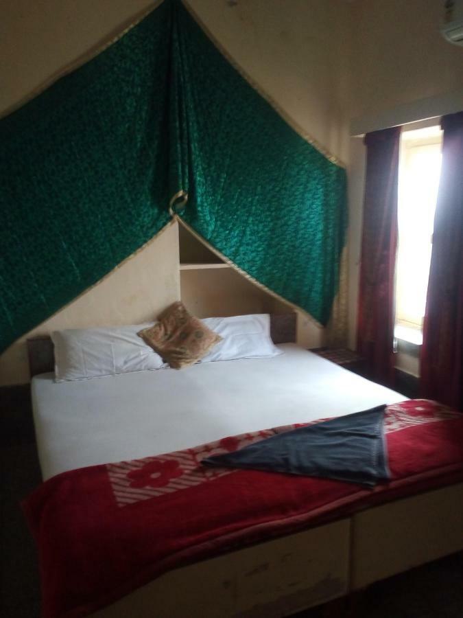 Hotel Temple View Jaisalmer Bagian luar foto